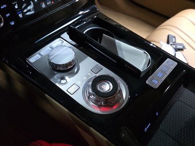 2024 Genesis G80 (RG3) thumbnail 12