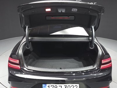 2024 Genesis G80 (RG3) thumbnail 26