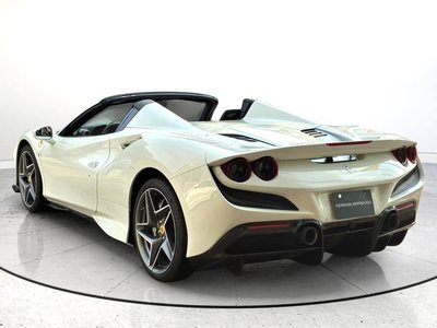 صورة 9 لـ 2021 Ferrari F8 SPIDER