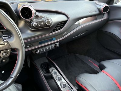 صورة مصغرة 17 لـ 2021 Ferrari F8 SPIDER
