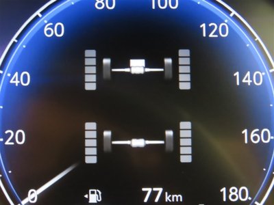 TOYOTA CROWN CROSSOVER - 9