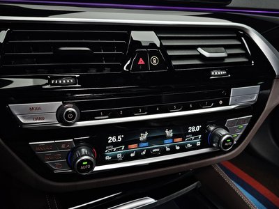 2023 BMW 5 SERIES — миниатюра 28