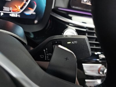 2023 BMW 5 SERIES — миниатюра 31