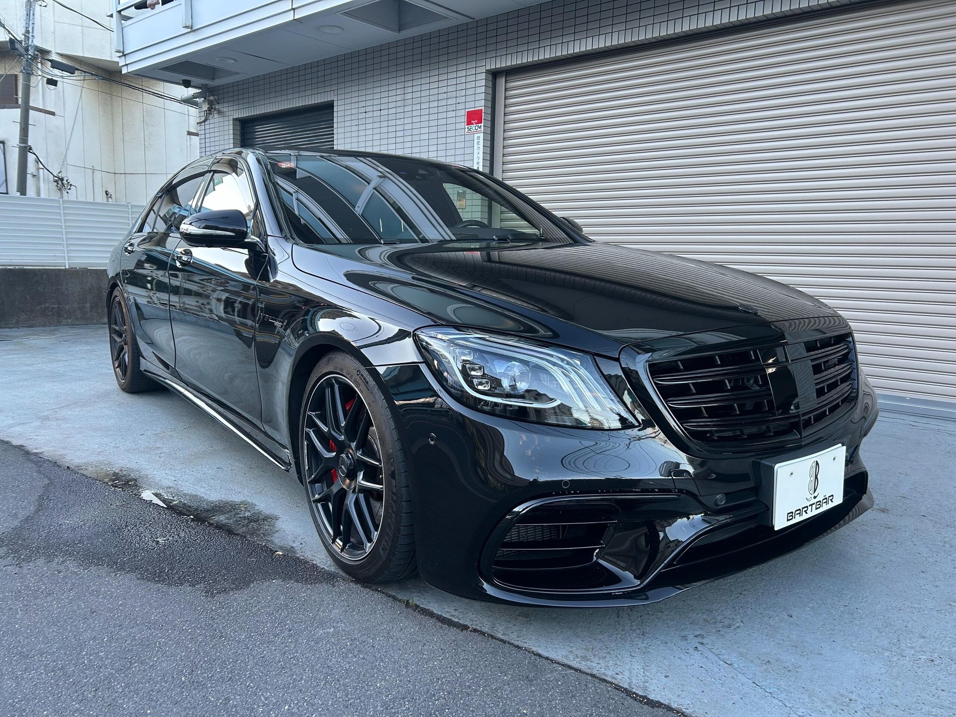 MERCEDES-BENZ S-CLASS AMG - View 1