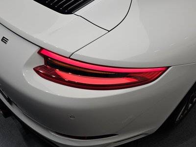PORSCHE 911 - 10