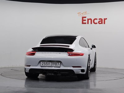 PORSCHE 911 - 4
