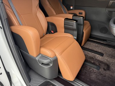 صورة مصغرة 23 لـ 2025 Toyota VELLFIRE