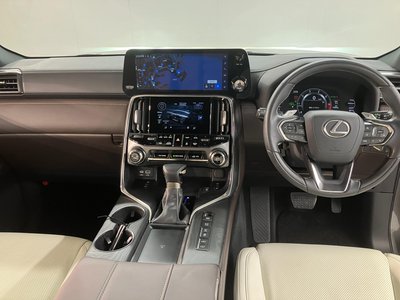 LEXUS LX - 8