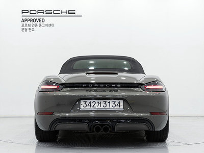 صورة 3 لـ 2019 Porsche 718