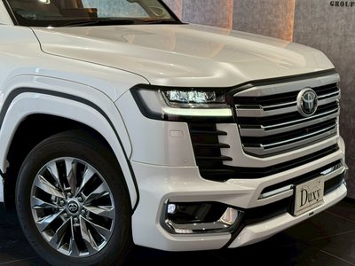 TOYOTA LAND CRUISER 300 - 6