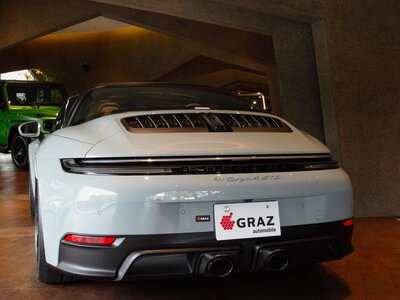 PORSCHE 911 TARGA - 9