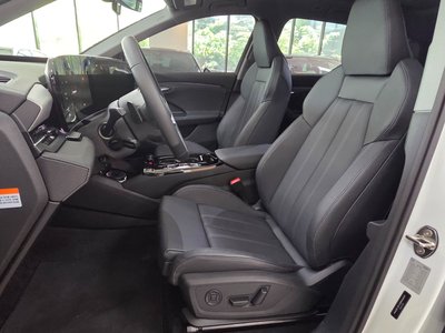 صورة 10 لـ 2025 AUDI Q6 E-TRON