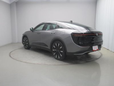 TOYOTA CROWN CROSSOVER - 4