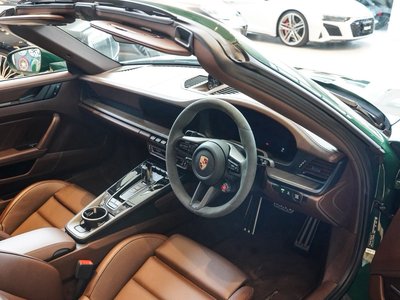 صورة 3 لـ 2025 Porsche 911