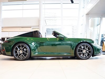 صورة 6 لـ 2025 Porsche 911