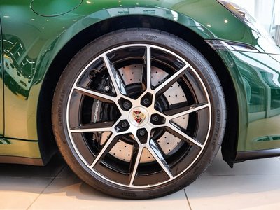 صورة 8 لـ 2025 Porsche 911