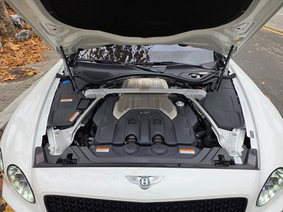 صورة 7 لـ 2023 Bentley FLYING SPUR
