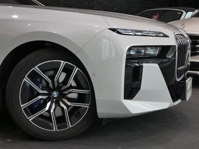 BMW 7 SERIES - 5