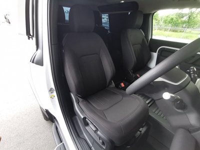 صورة مصغرة 14 لـ 2021 LAND Rover DEFENDER