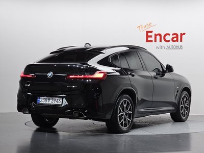 صورة 2 لـ 2023 BMW X4