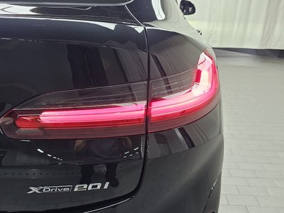صورة 10 لـ 2023 BMW X4