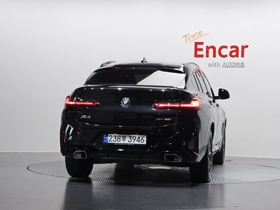 صورة 4 لـ 2023 BMW X4