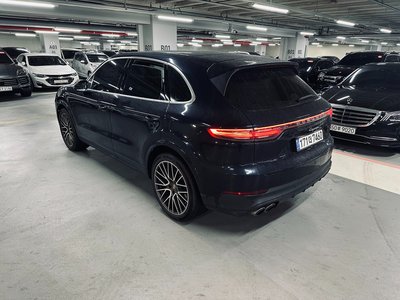 PORSCHE CAYENNE - 3
