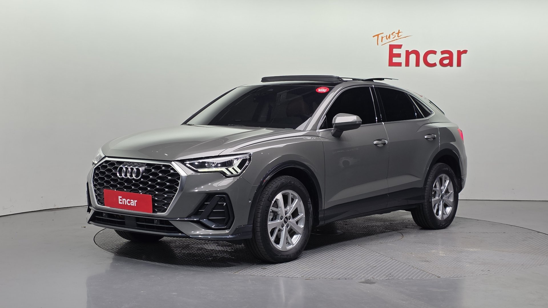 AUDI Q3 - View 1