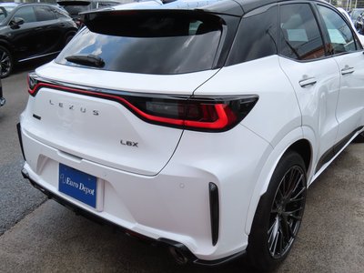2025 Lexus LBX — миниатюра 37