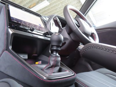 2025 Lexus LBX — миниатюра 69