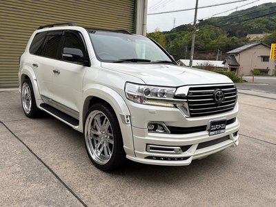 TOYOTA LAND CRUISER 200 - 5