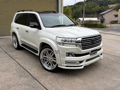 TOYOTA LAND CRUISER 200 - 2