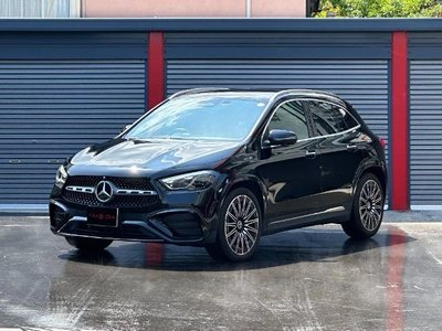 MERCEDES-BENZ GLA - 1