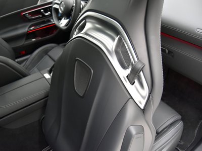2025 Mercedes-BENZ GT AMG 缩略图 24