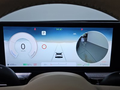 2023 Genesis GV60 thumbnail 11