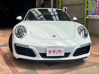 PORSCHE 911 CABRIOLET - 2