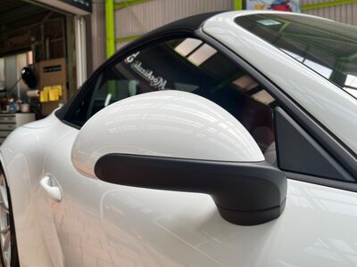 PORSCHE 911 CABRIOLET - 10