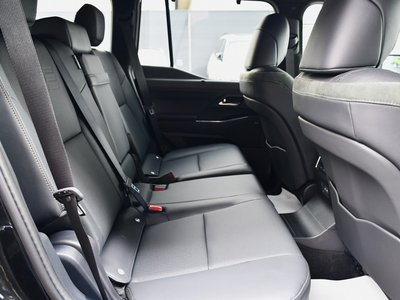صورة مصغرة 10 لـ 2026 Lexus GX
