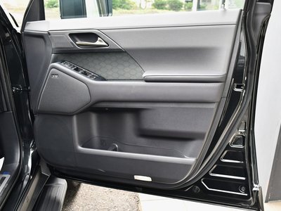 صورة مصغرة 9 لـ 2026 Lexus GX