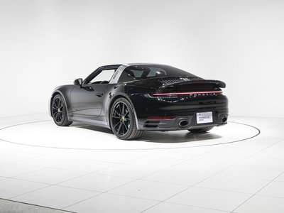 PORSCHE 911 - 8