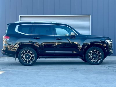 TOYOTA LAND CRUISER 300 - 2