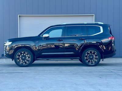 TOYOTA LAND CRUISER 300 - 5