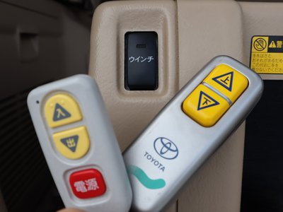 TOYOTA VELLFIRE - 10