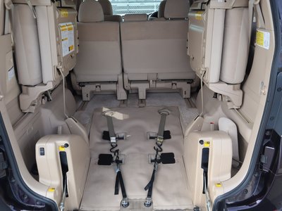 TOYOTA VELLFIRE - 9