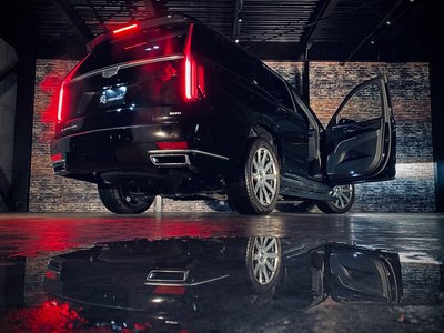 CADILLAC ESCALADE - 5