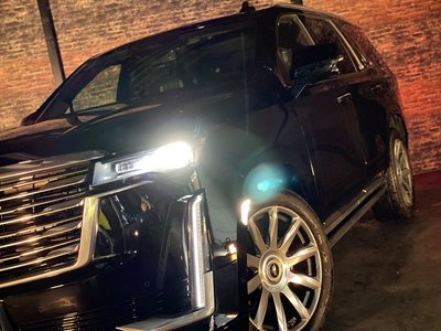 CADILLAC ESCALADE - 8