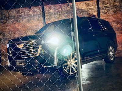 CADILLAC ESCALADE - 6