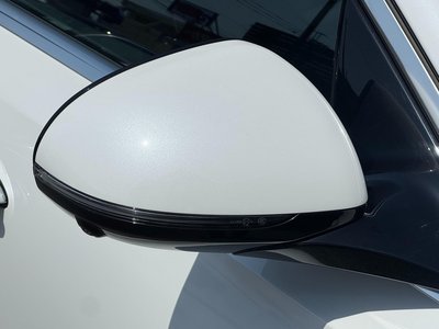 MERCEDES-BENZ E-CLASS - 9