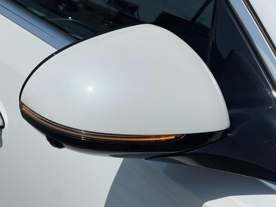 MERCEDES-BENZ E-CLASS - 8