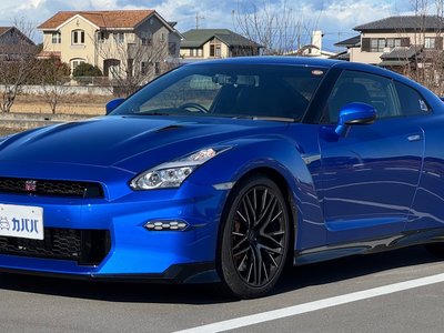 NISSAN GT-R BLACK EDITION - 1